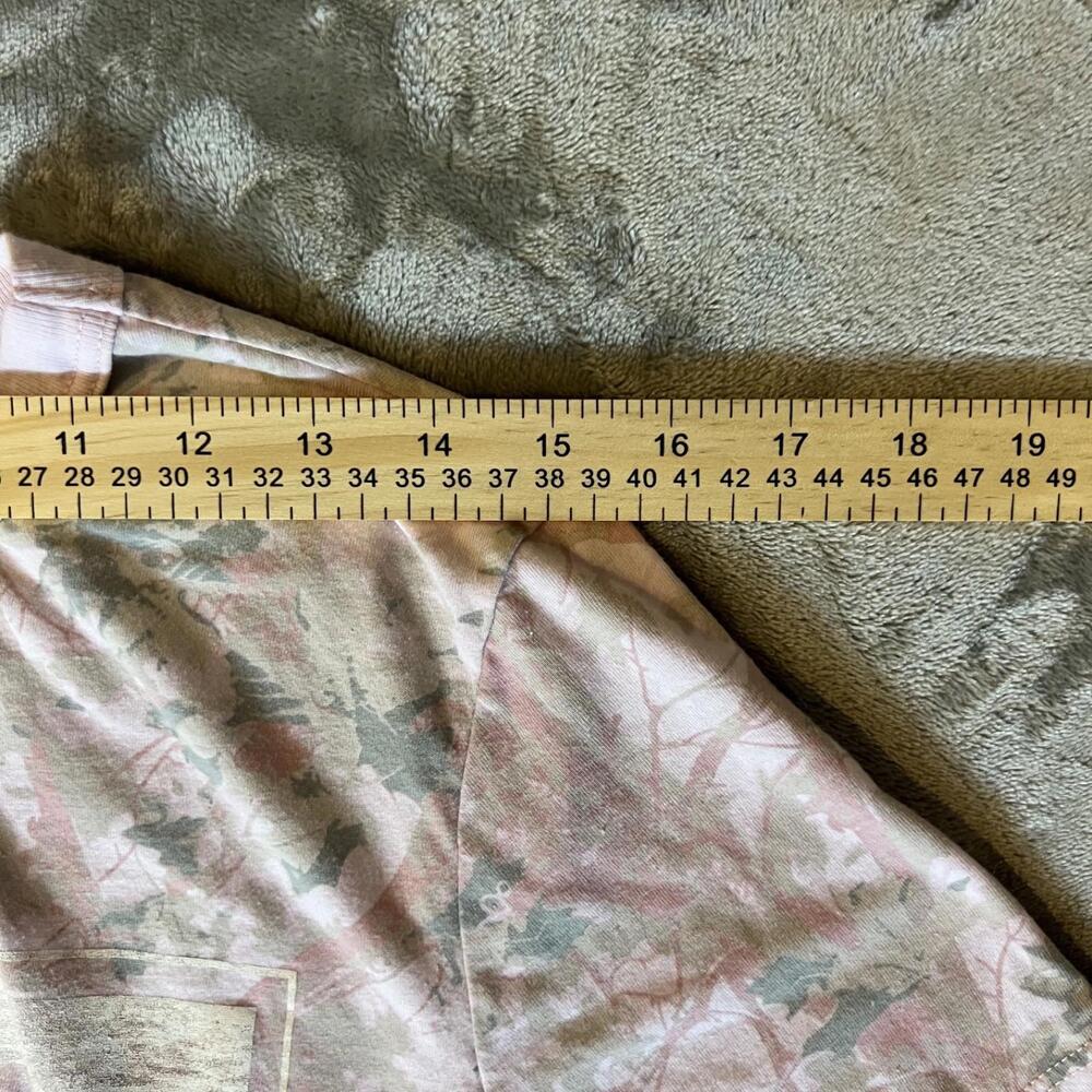 Women's Camo 97 Short Sleeve Graphic T-Shirt - Pink Size Small - Picture 5 of 6